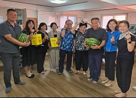 안양7동 주민자치위원회 등 10개 사회단체, 관내, 경로당 수박, 커피 등 전달 이미지