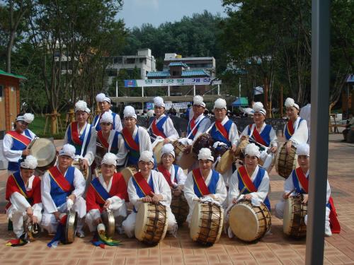 명학공원 개장식 공연 이미지