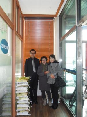 관양2동 인덕원교회 이웃돕기 백미 기탁 이미지