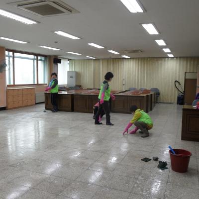 1기 주민자치센터 프로그램 수강생 및 강사 자원봉사활동 이미지
