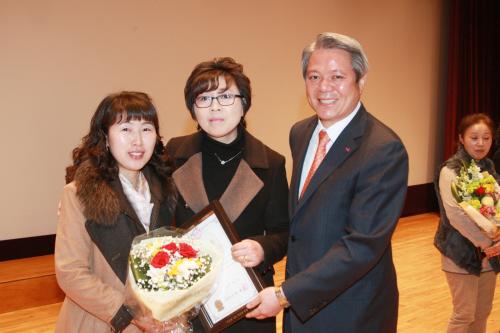 관양2동 김선미 제16통장 시장상 수상 이미지